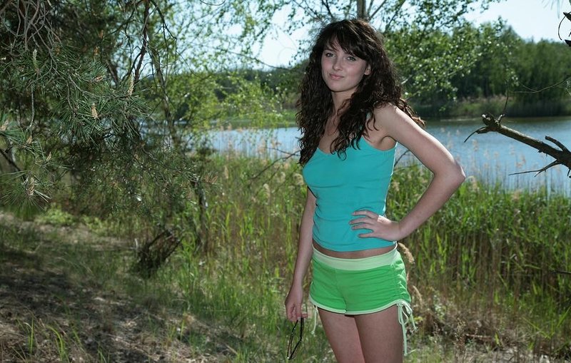 Зульфия, 23 года, 0 размер груди